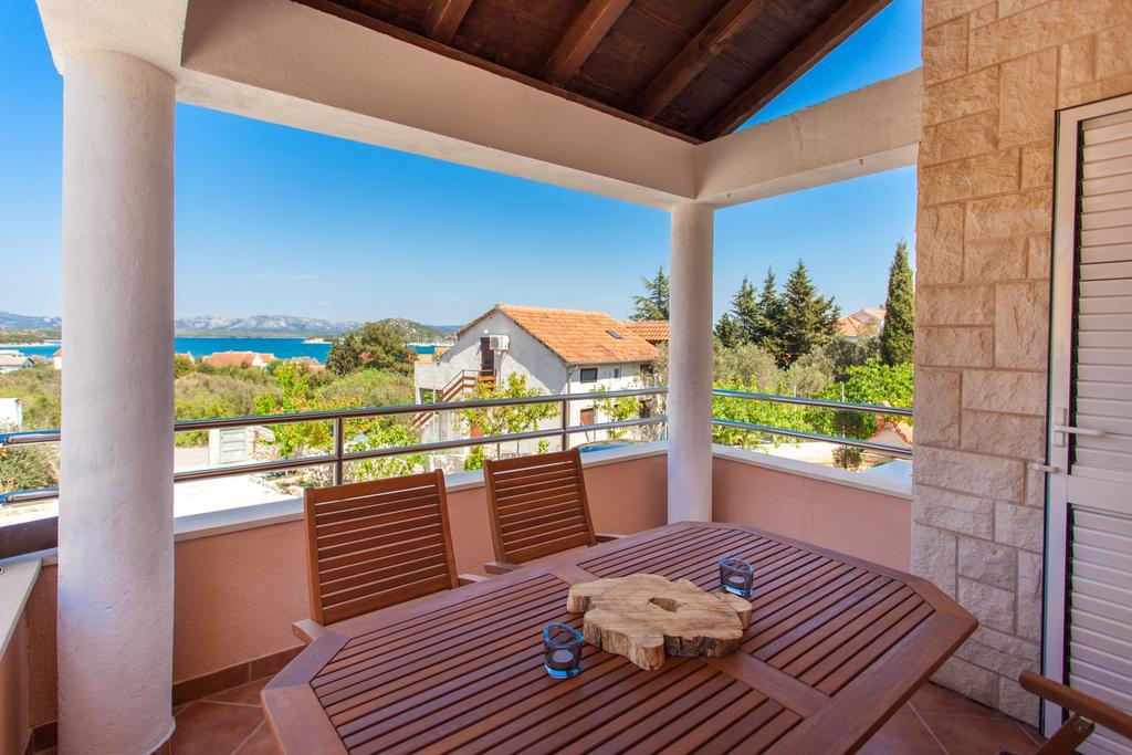 Villa Roza Murter Exterior foto